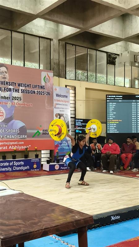 छात्रा मौसमी निर्मलकर का चयन All India Weightlifting Competition