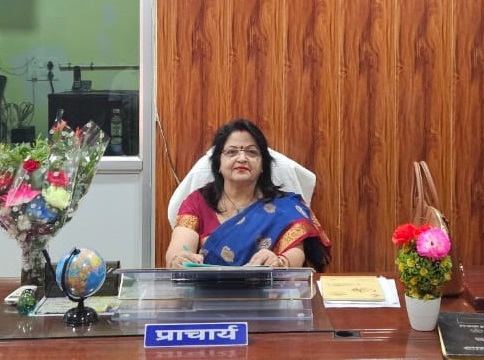 Dr. smt.Nanda Gurvara